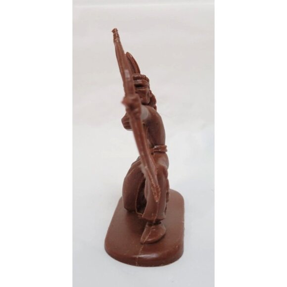 Vintage Plastic Toy Native American Archer Figurine - Made In Hong Kong - Brown - Picture 2 of 6